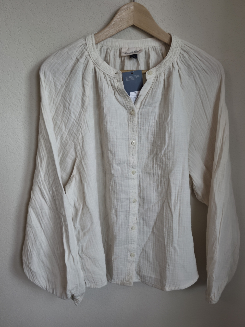 Universal Thread Cream 100% Cotton Gauze Button-Down Blouse NWT M